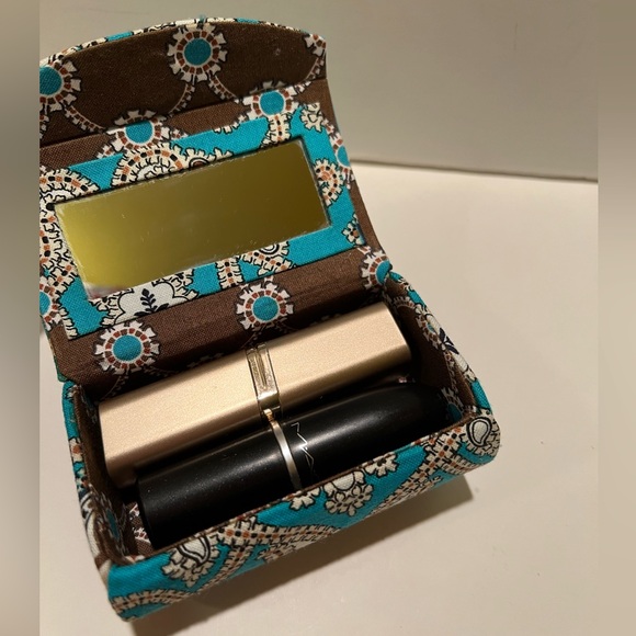 VERA BRADLEY TOTALLY TURQUOISE LIPSTICK HOLDER. - Picture 4 of 7